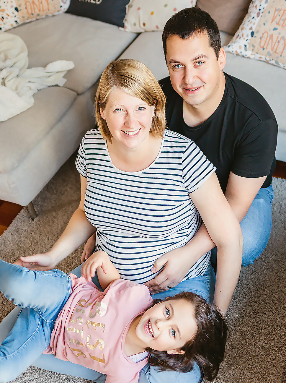 familienfotografie famile family babybauch bellybutton saarland deutschland schwangerschaft