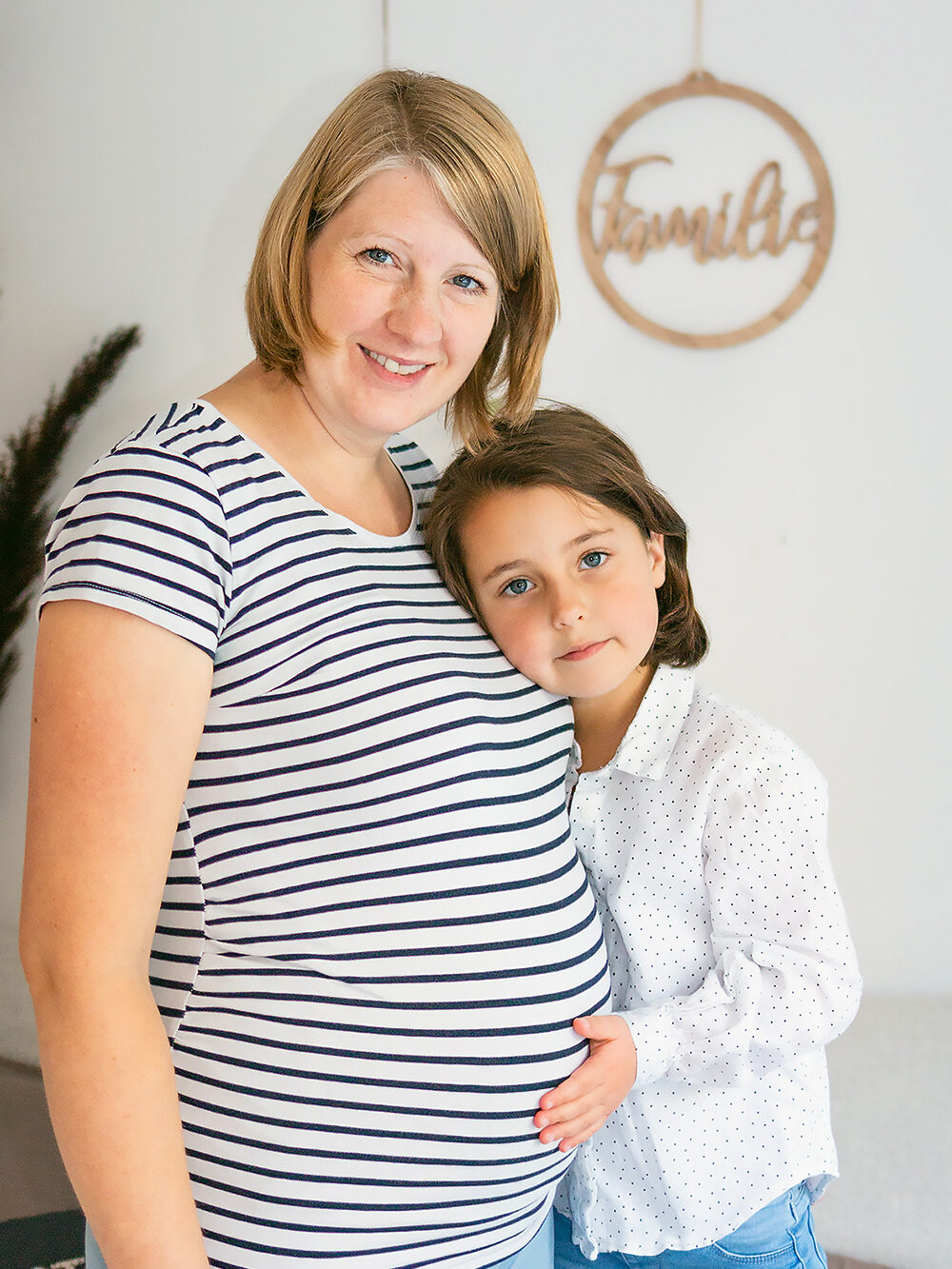 familienfotografie famile family babybauch bellybutton saarland deutschland schwangerschaft