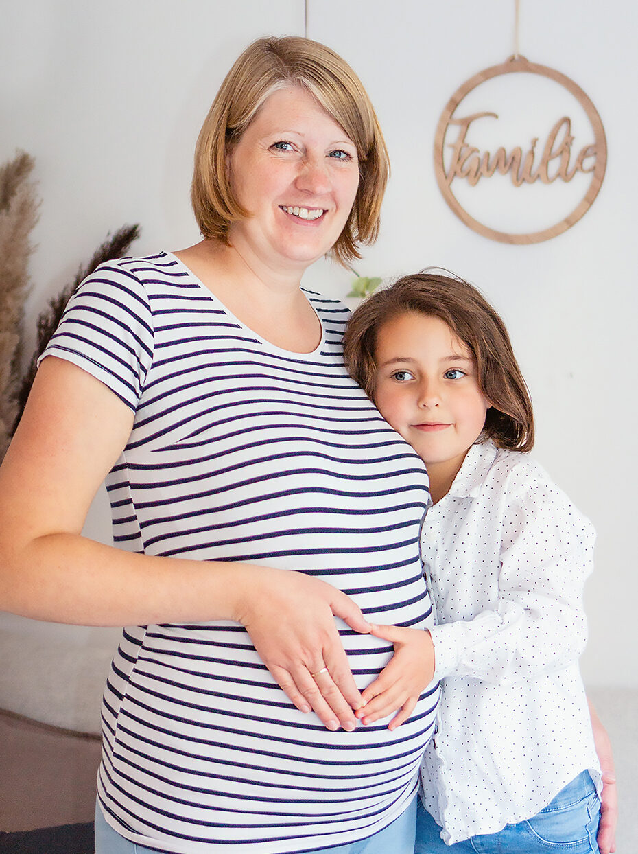 familienfotografie famile family babybauch bellybutton saarland deutschland schwangerschaft